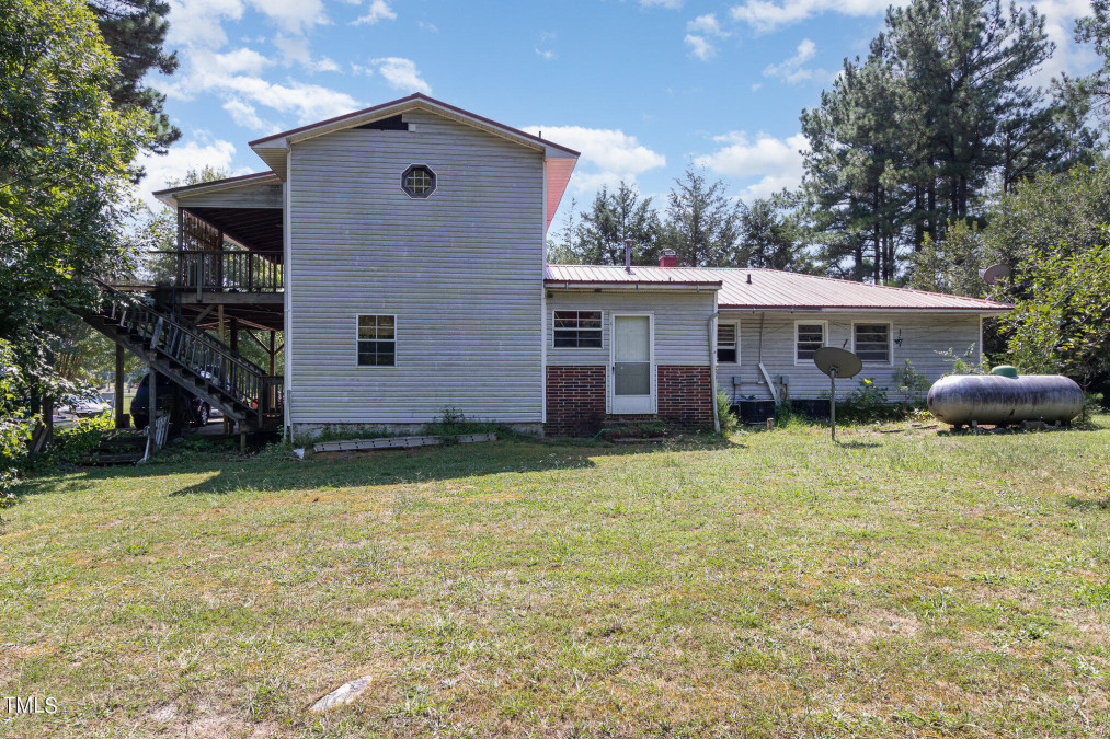 122 Roseville Loop Rd Roxboro, NC 27574