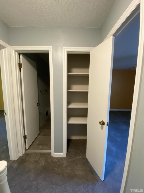 1002 Willow Dr Chapel Hill, NC 27514