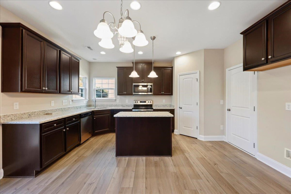 2188 Campbell Loop Burlington, NC 27215