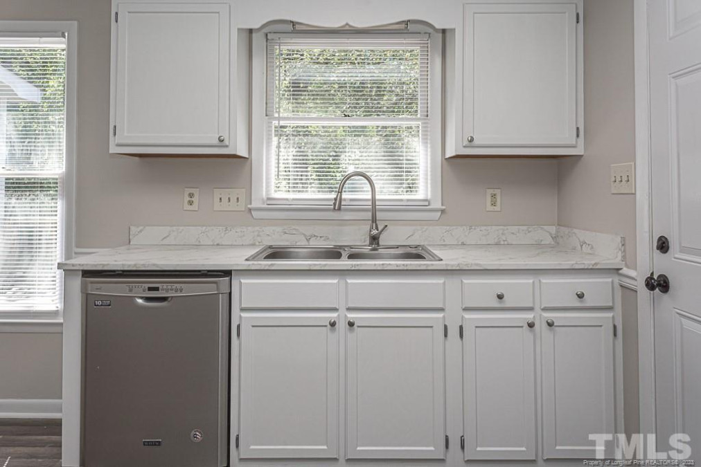 6813 Foxton Ct Fayetteville, NC 28304