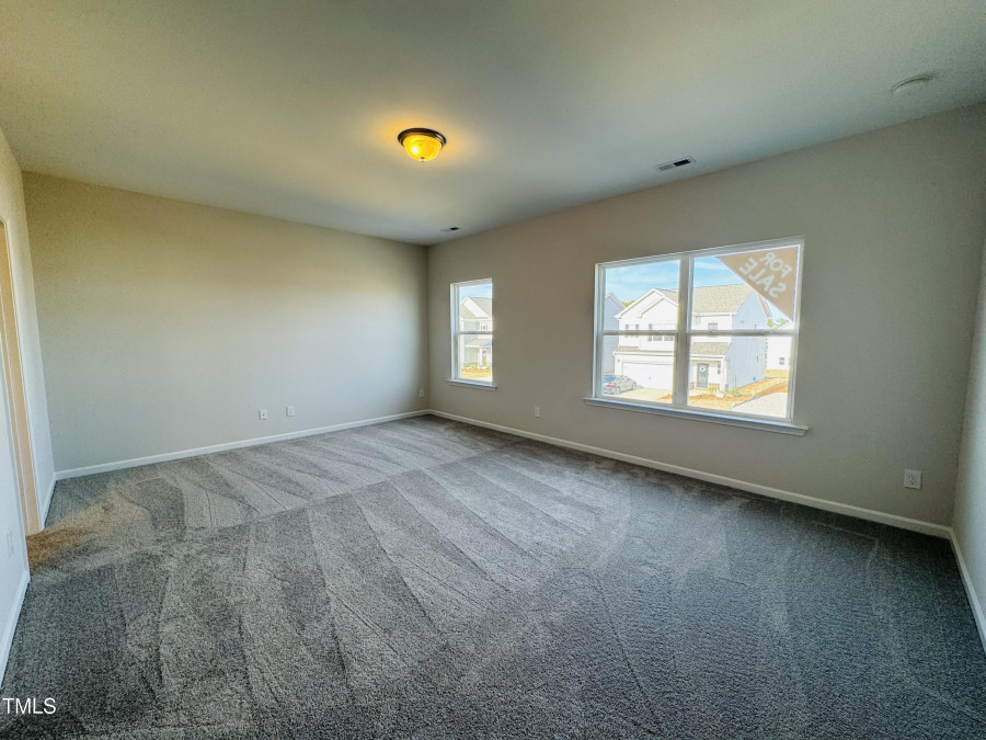 83 Commons Cir Clayton, NC 27520