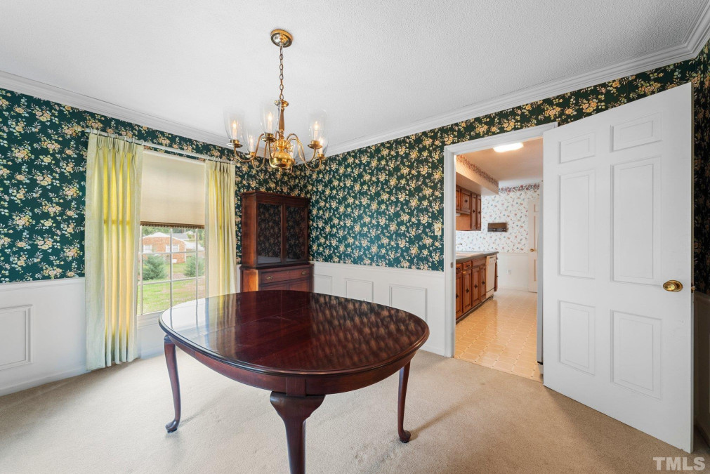 2003 Edgewood Ave, Burlington, NC 27215 Raleigh Realty