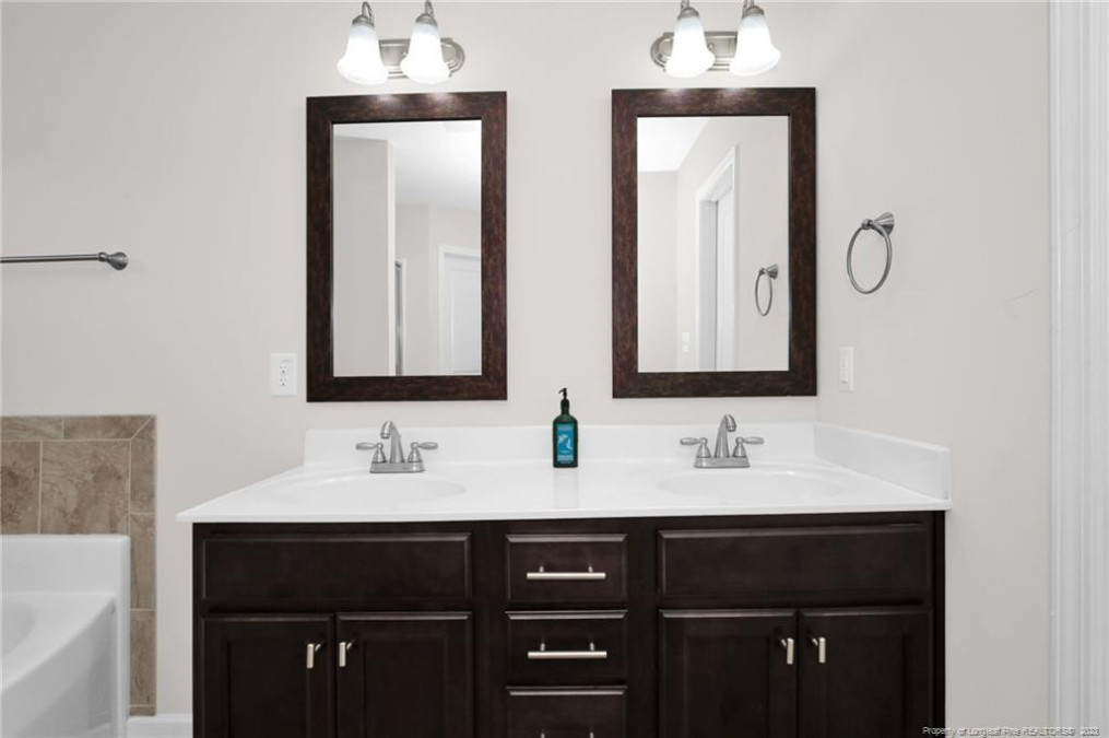 1712 Cherry Point Dr Fayetteville, NC 28306