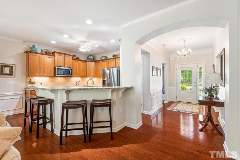 733 Eldridge Loop Cary, NC 27519