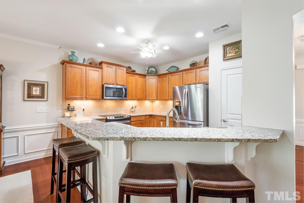 733 Eldridge Loop Cary, NC 27519