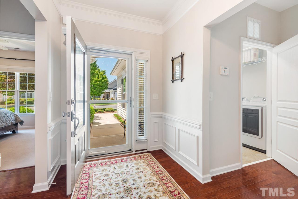733 Eldridge Loop Cary, NC 27519