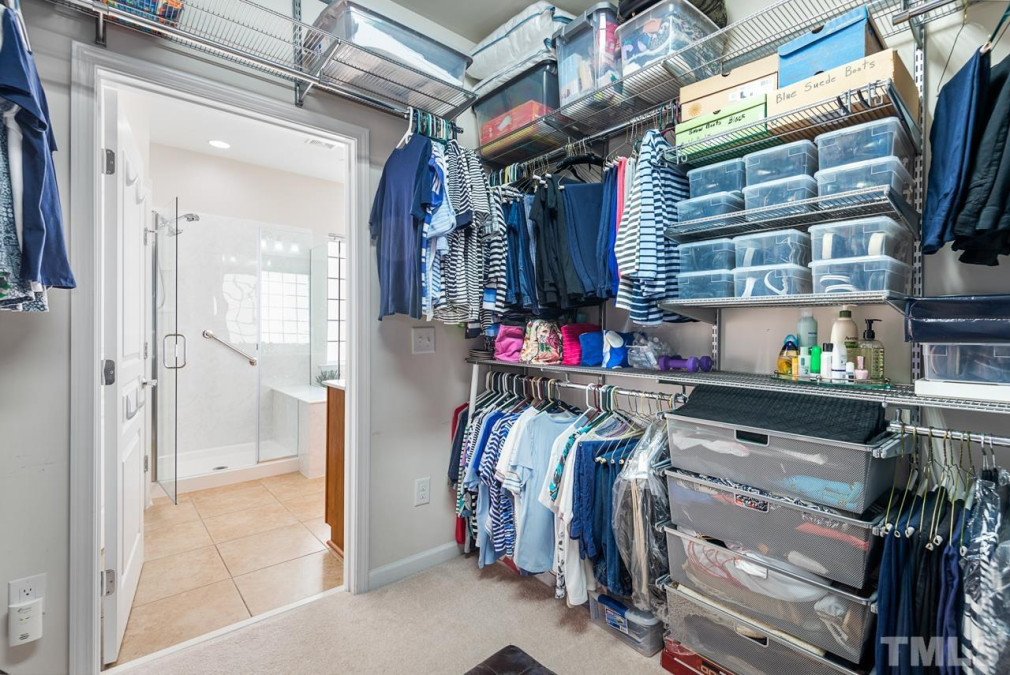 733 Eldridge Loop Cary, NC 27519