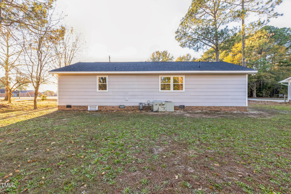 1610 Fairground Rd Dunn, NC 28334