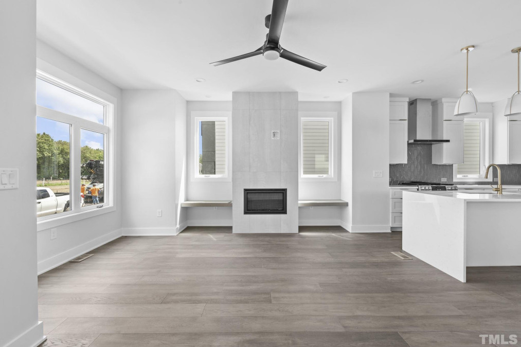 209 Woodsborough Pl Raleigh, NC 27601