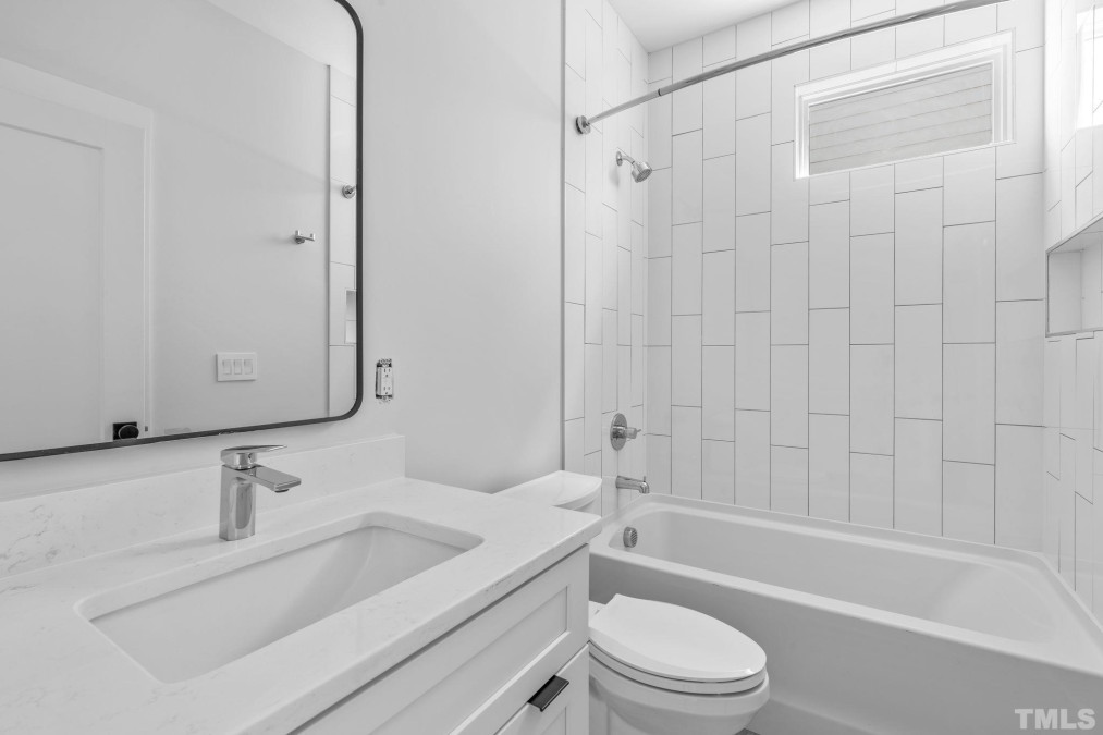 209 Woodsborough Pl Raleigh, NC 27601