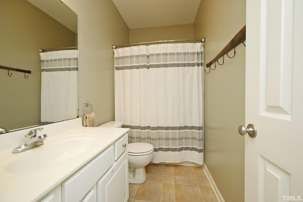 131 Fields Cir Chapel Hill, NC 27516