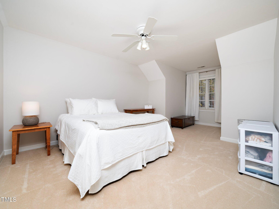 100 Kettlewell Ct, Cary, NC 27519 Raleigh Realty