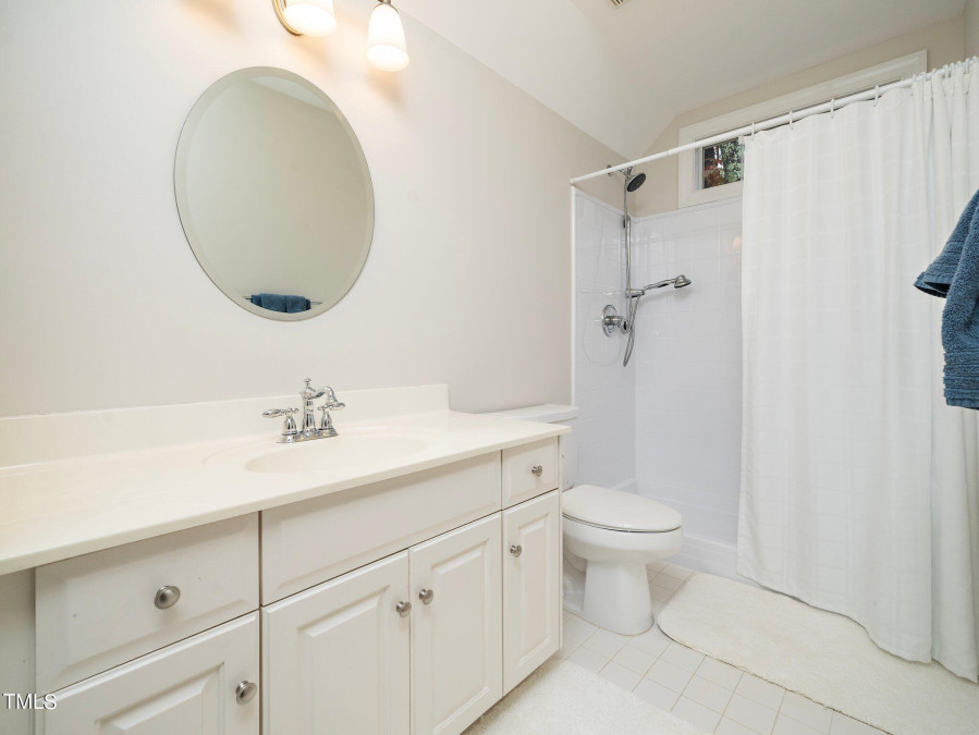 100 Kettlewell Ct, Cary, NC 27519 Raleigh Realty