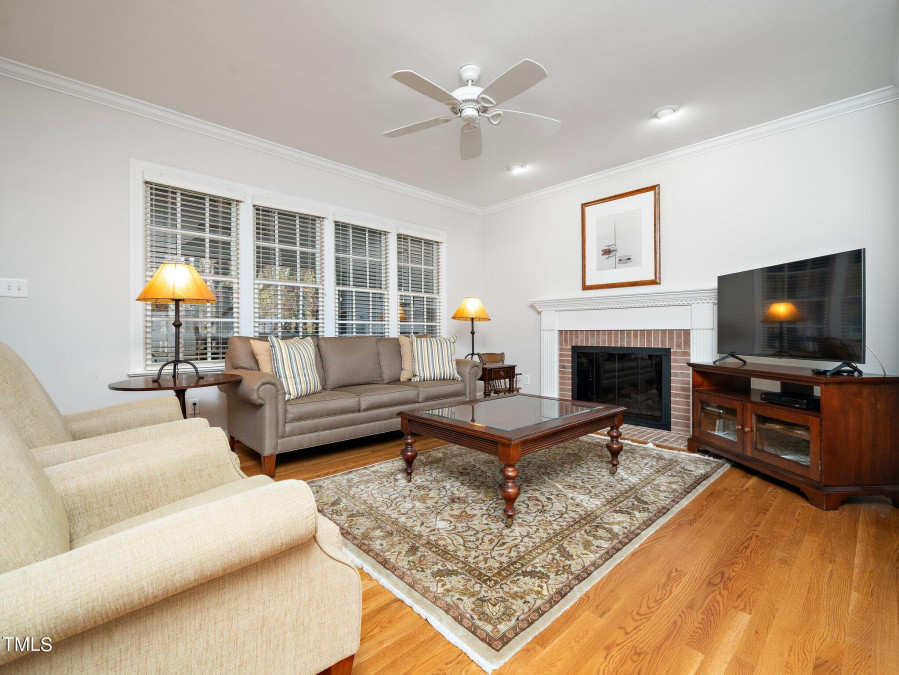 100 Kettlewell Ct, Cary, NC 27519 Raleigh Realty