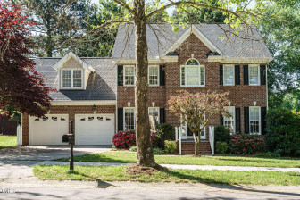 105 Kenmont Dr Holly Springs, NC 27540