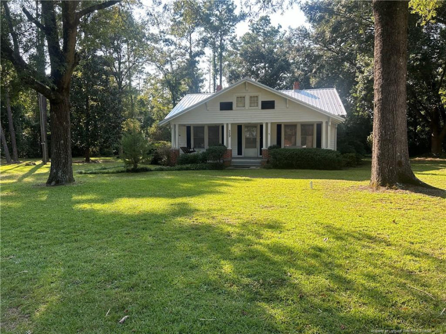 329 Church St Red Springs, NC 28377