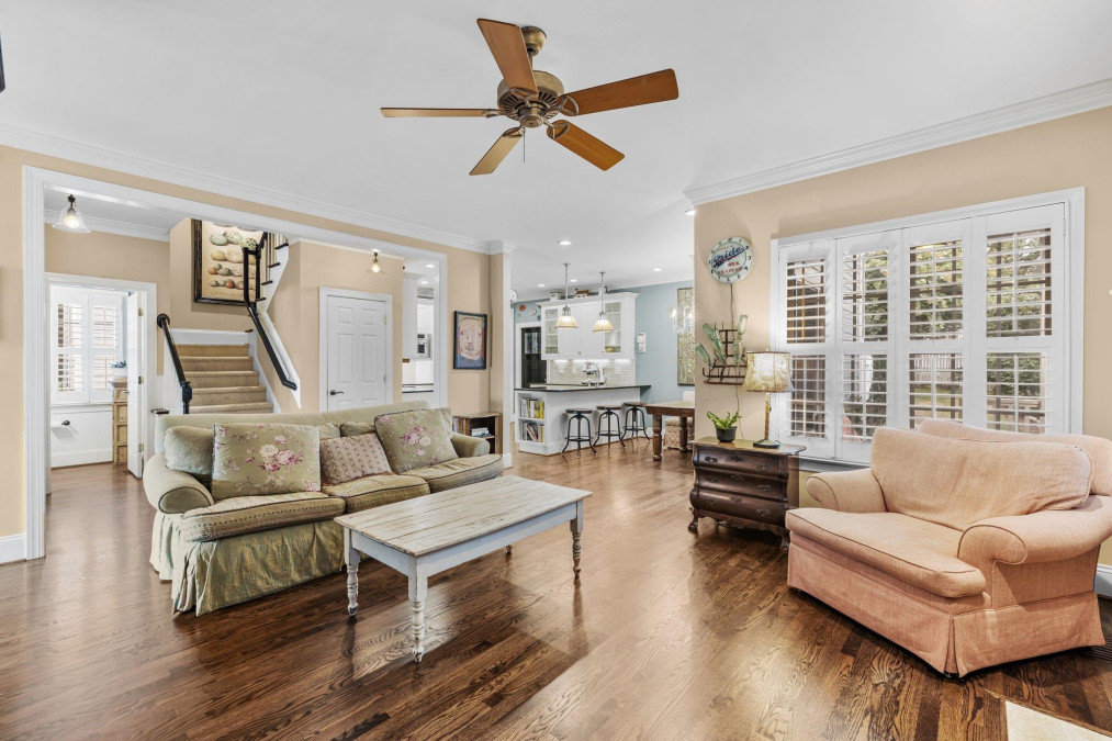 312 Westside Dr Chapel Hill, NC 27516