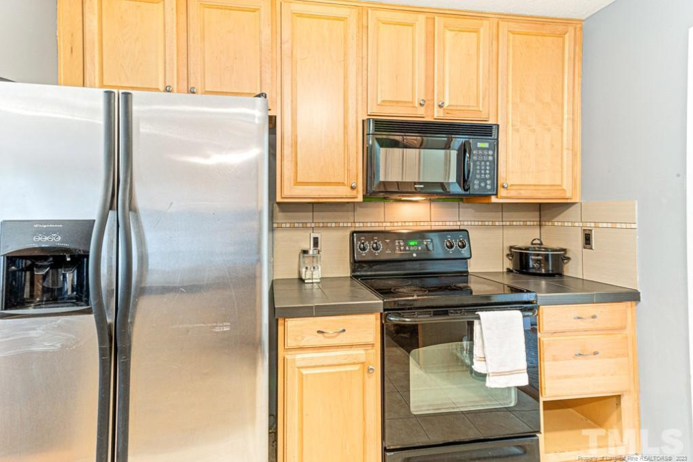 6962 Melbourne Dr Fayetteville, NC 28314