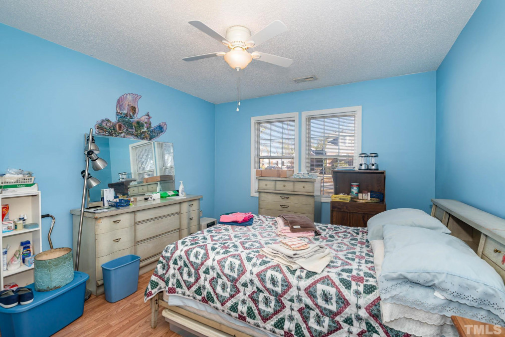 601 Anderson St Selma, NC 27576