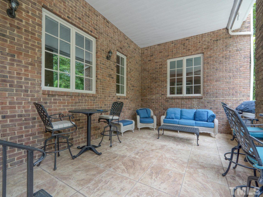11216 Jonas Ridge Ln Raleigh, NC 27613