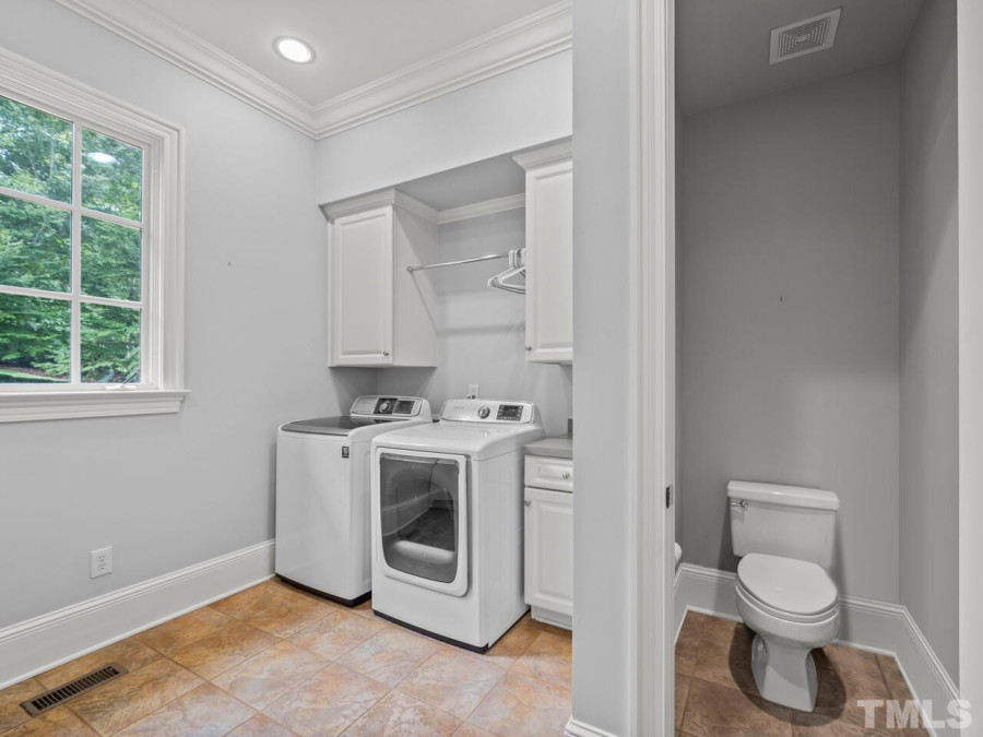 11216 Jonas Ridge Ln Raleigh, NC 27613