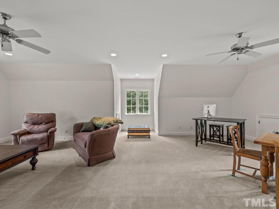 11216 Jonas Ridge Ln Raleigh, NC 27613
