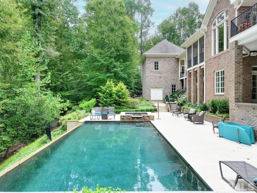 11216 Jonas Ridge Ln Raleigh, NC 27613