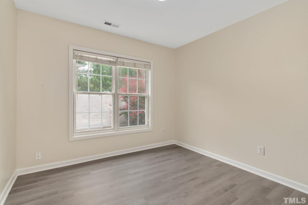 2631 Garden Knoll Ln Raleigh, NC 27614