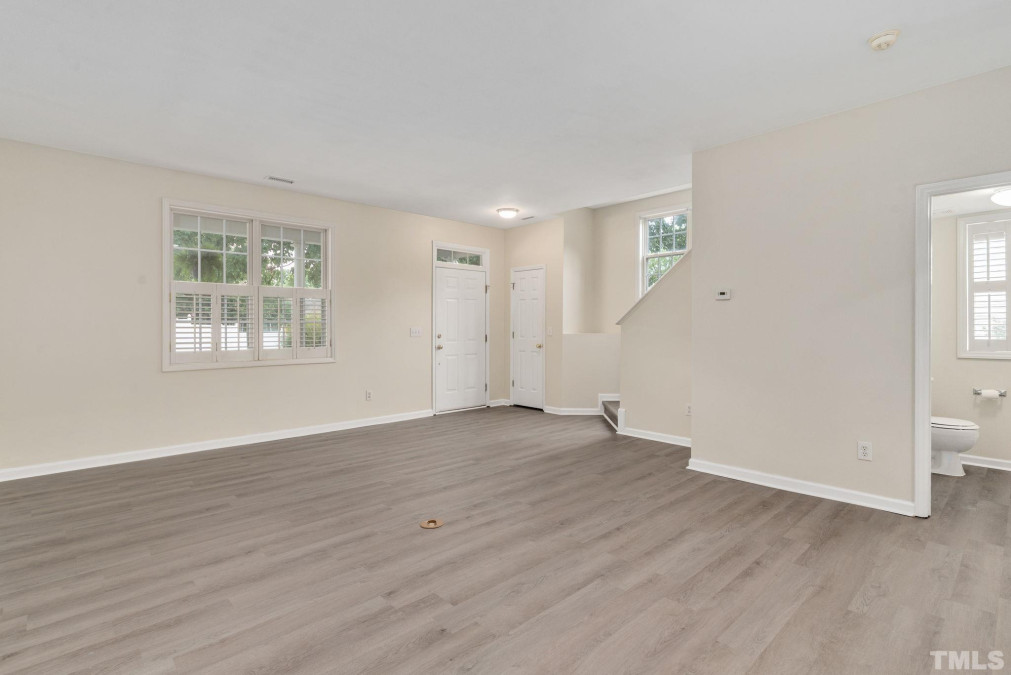 2631 Garden Knoll Ln Raleigh, NC 27614