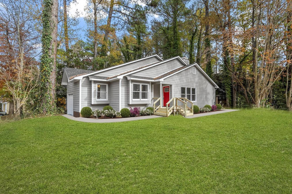 2316 Calvert Dr Raleigh, NC 27610