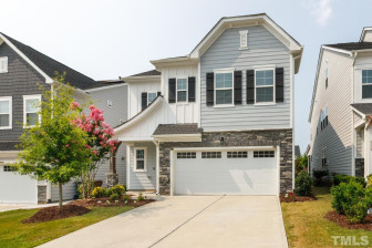 1225 Canyon Shadows Ct Cary, NC 27519