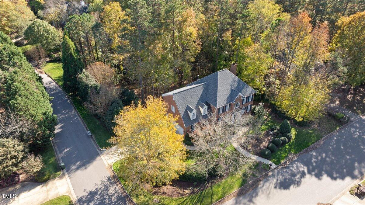 401 Midenhall Way Cary, NC 27513