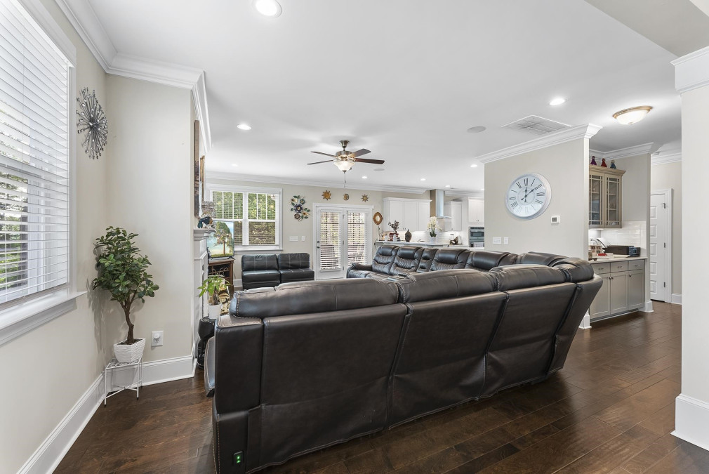 621 Copper Beech Ln, Wake Forest, NC 27587 Raleigh Realty