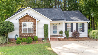 404 Pinecroft Dr Clayton, NC 27520