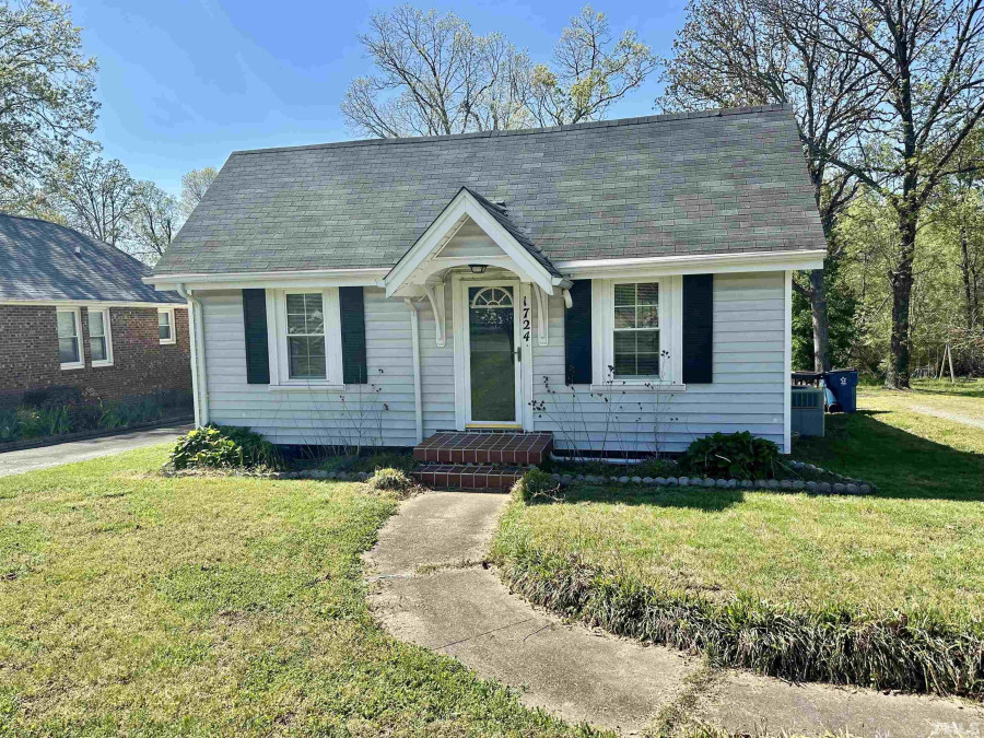 1724 Lower Hopedale Rd, Burlington, NC 27217 Raleigh Realty