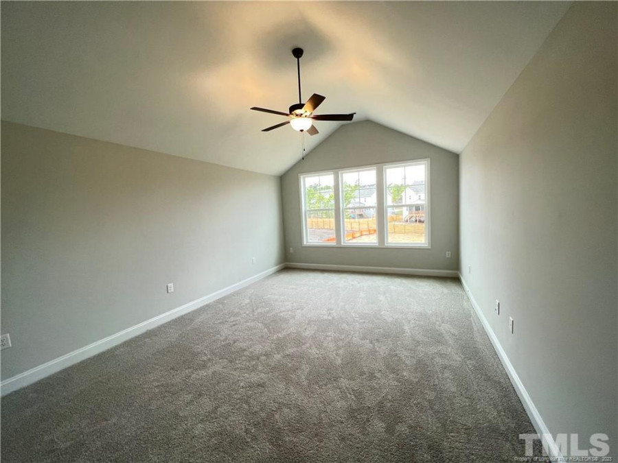483 Countryside Ln Lillington, NC 27546
