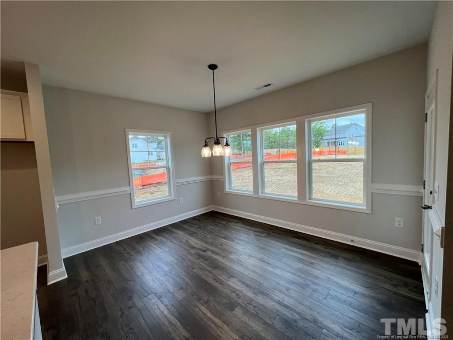 483 Countryside Ln Lillington, NC 27546