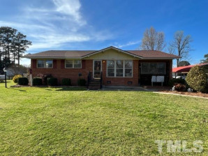 805 Brookwood Ave Dunn, NC 28334