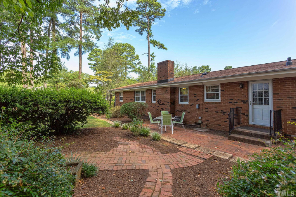 2312 Gresham Lake Rd Raleigh, NC 27615