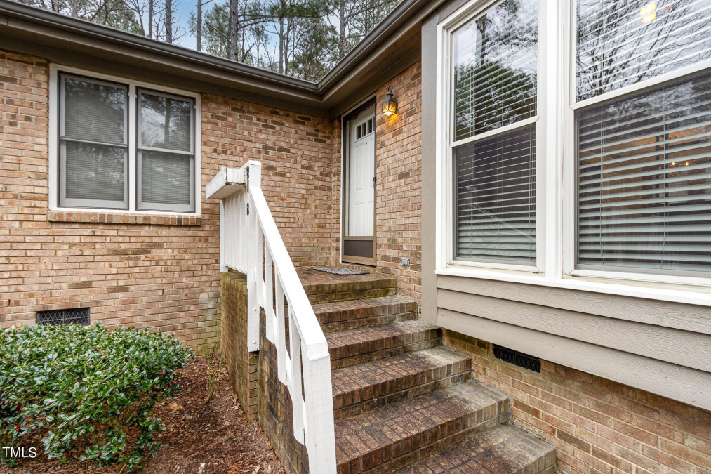 300 Woodcroft Pw, Durham, NC 27713 Raleigh Realty