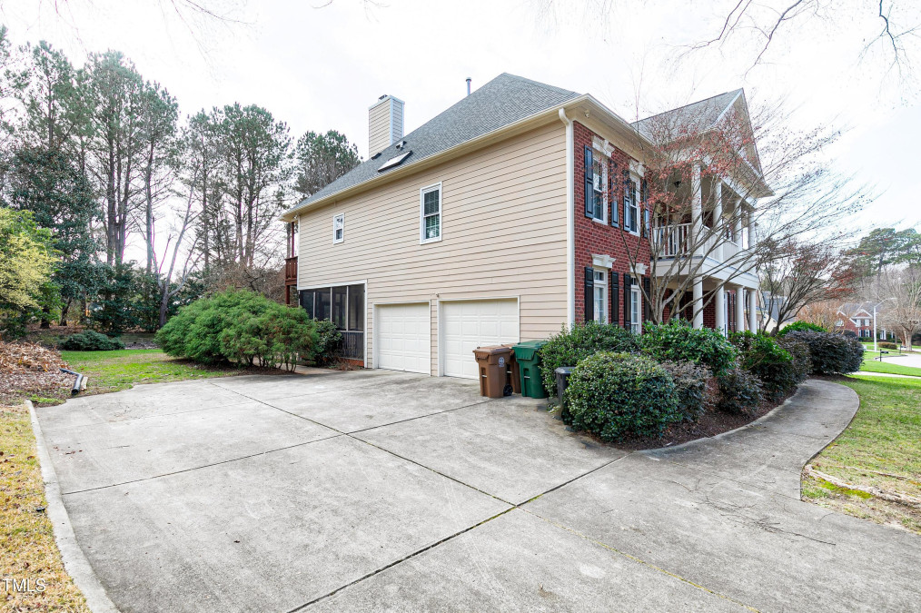 422 Wayfield Ln Cary, NC 27518