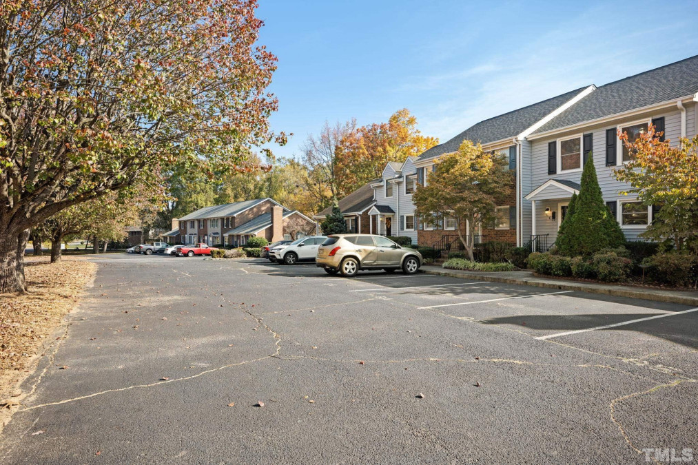 2202 Huntington Burlington, NC 27215