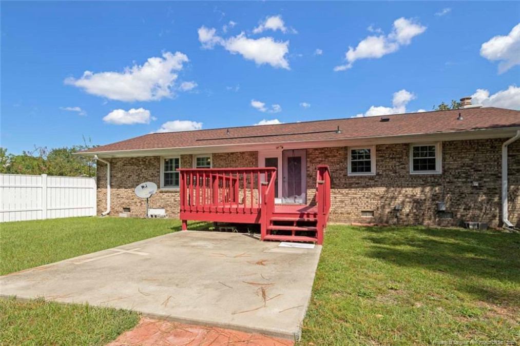 5939 Ormskirk Fayetteville, NC 28304