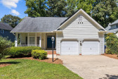 104 Hearthstone Ln Chapel Hill, NC 27516