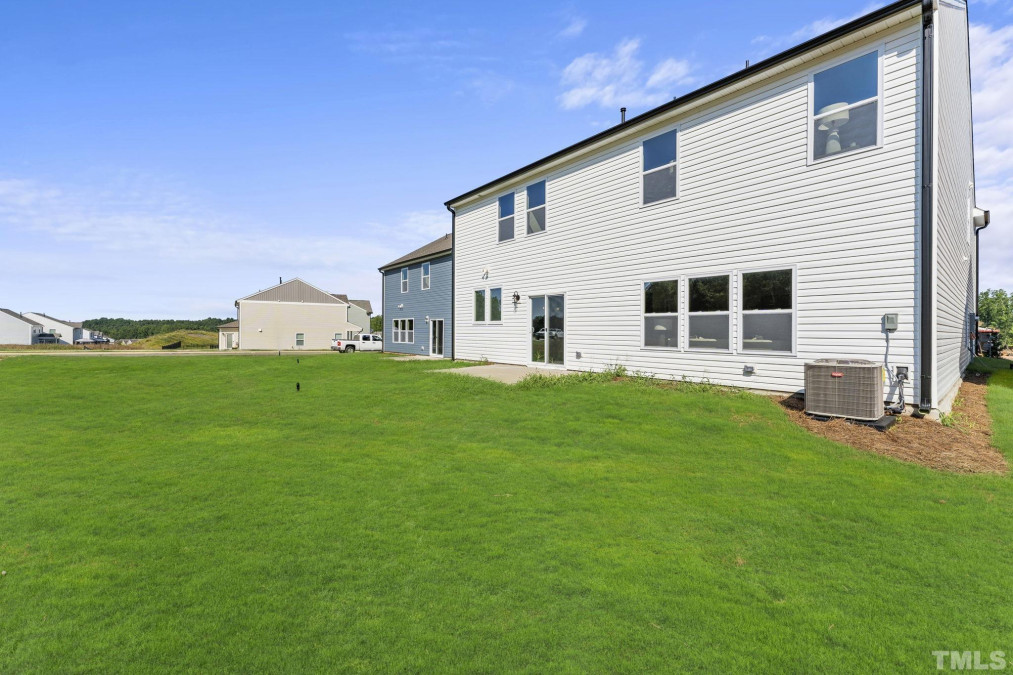 340 Bent Willow Dr Clayton, NC 27527