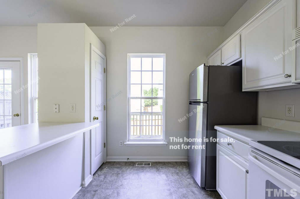 5418 Berry Creek Cir Raleigh, NC 27613