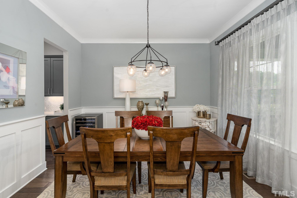 1121 Queensdale Dr, Cary, NC 27519 Raleigh Realty