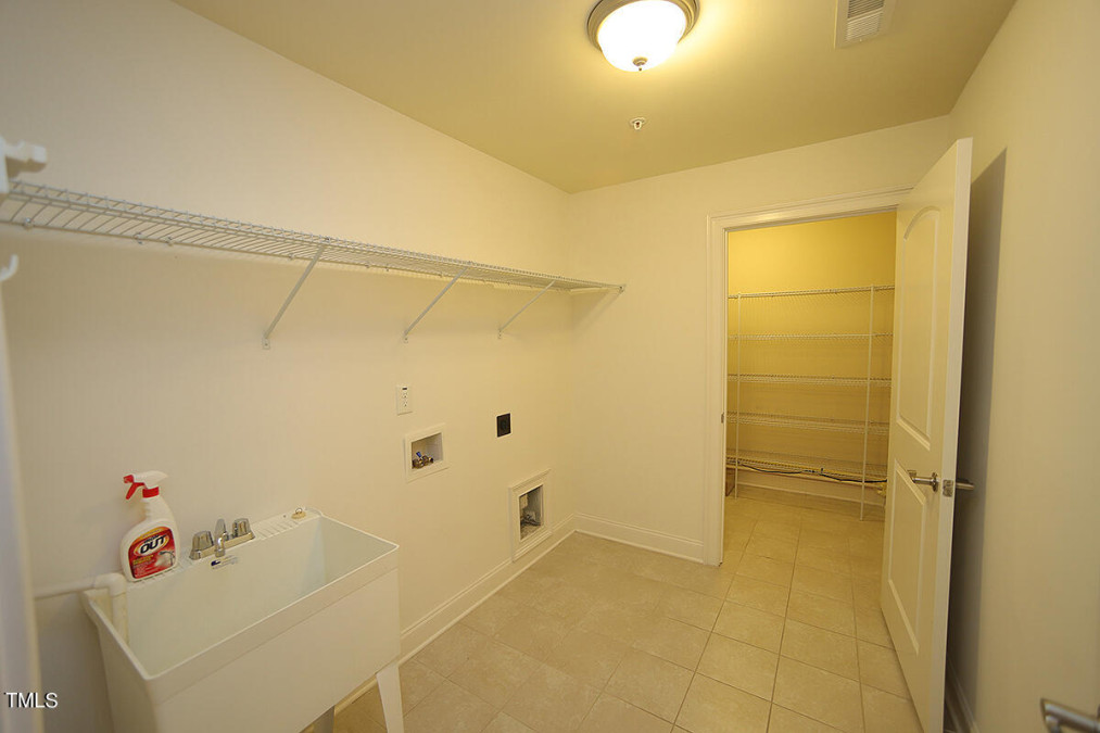 1471 Orchard Villas Ave, Apex, NC 27502 Raleigh Realty