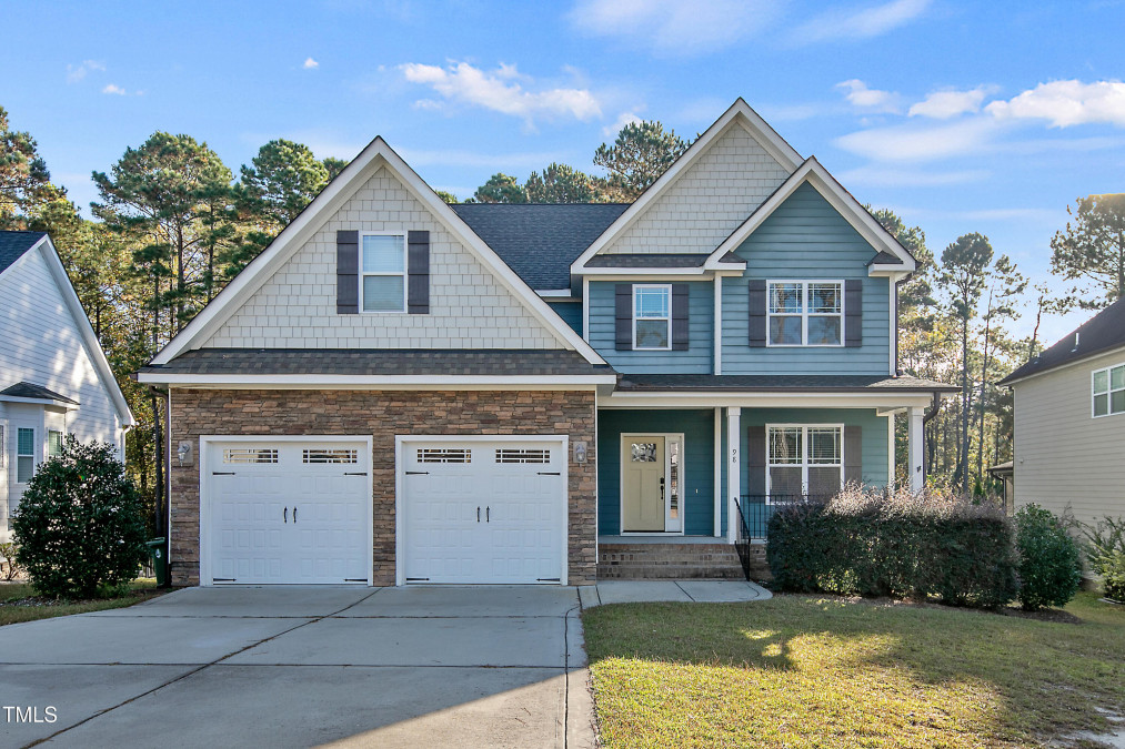 98 Valley Brook Ln Spring Lake, NC 28390