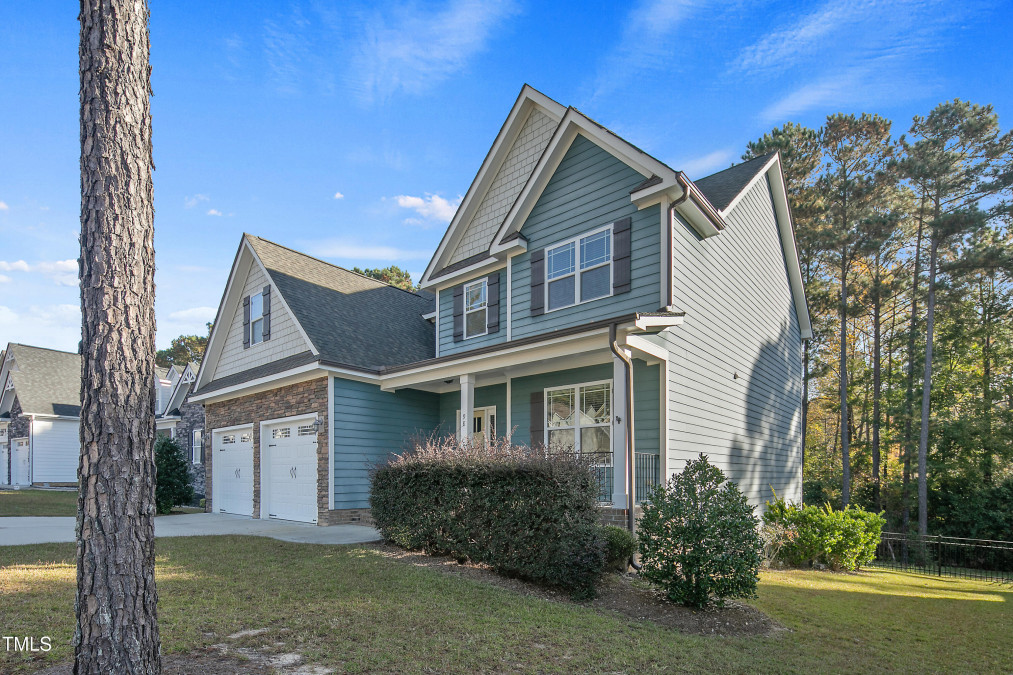 98 Valley Brook Ln Spring Lake, NC 28390